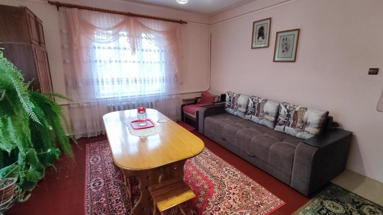 Bat'kivska Hata Stari Kuty Exteriör bild